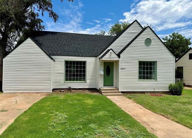 Property at 1017 E Cypress St, Altus, OK 73521, 3 beds, 2 baths