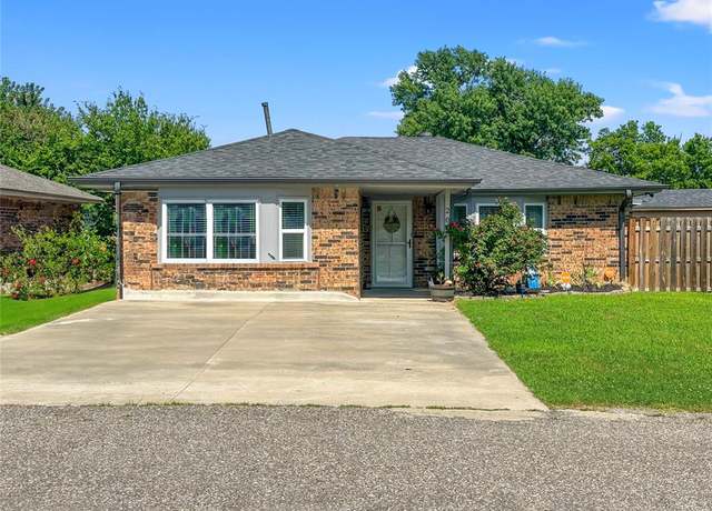 Property at 202 N Plum Ave, Union City, OK 73090, 4 beds, 1 bath