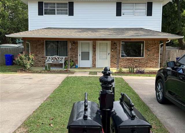 Property at 602 E Johnson St Unit 600/602, Norman, OK 73071, 4 beds, 2 baths