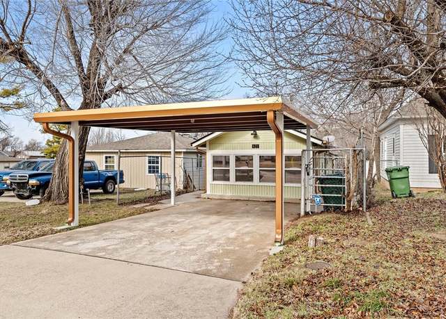 Property at 621 Cedar Ave, Yukon, OK 73099, 2 beds, 1 bath