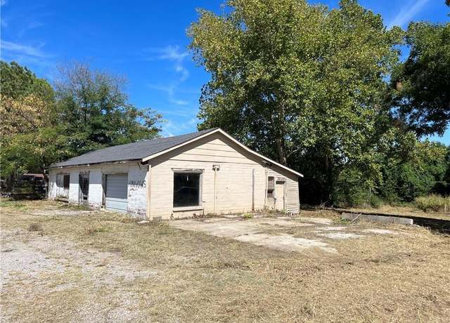 Property at 2124 W Benedict St, Shawnee, OK 74801