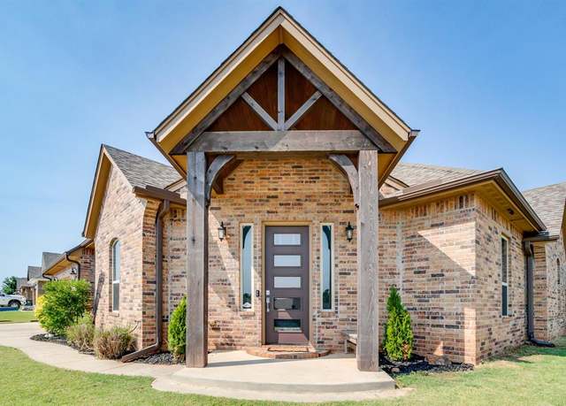 Property at 2100 Valley Holw, Norman, OK 73071, 4 beds, 2 baths