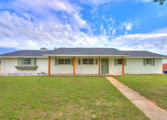 Property at 13801 NE 9th St, Choctaw, OK 73020, 4 beds, 2 baths