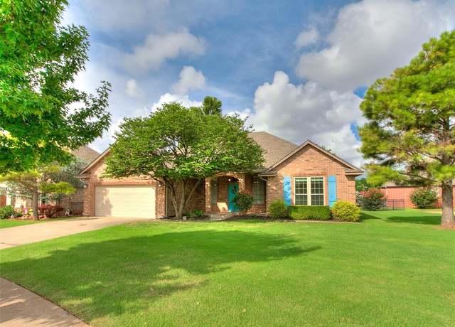 Property at 21258 Lake Shadows Dr, Edmond, OK 73012, 3 beds, 2 baths