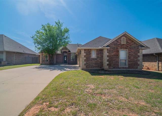 Property at 1105 Kelsi Dr, Moore, OK 73160, 4 beds, 2 baths
