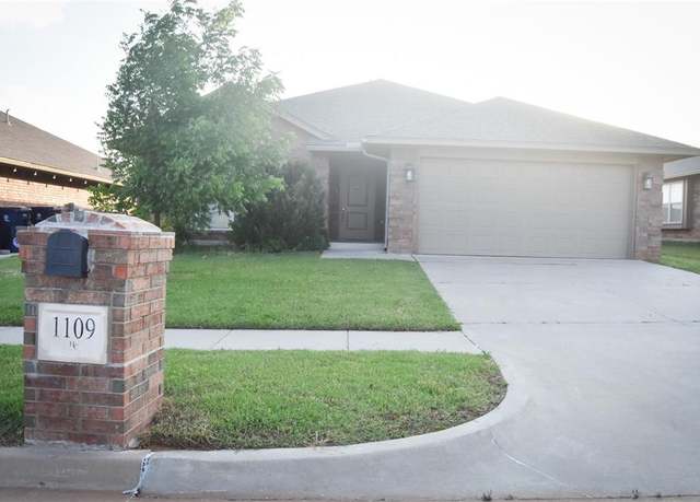 Property at 1109 Chestnut Creek Dr, Yukon, OK 73099, 3 beds, 2 baths