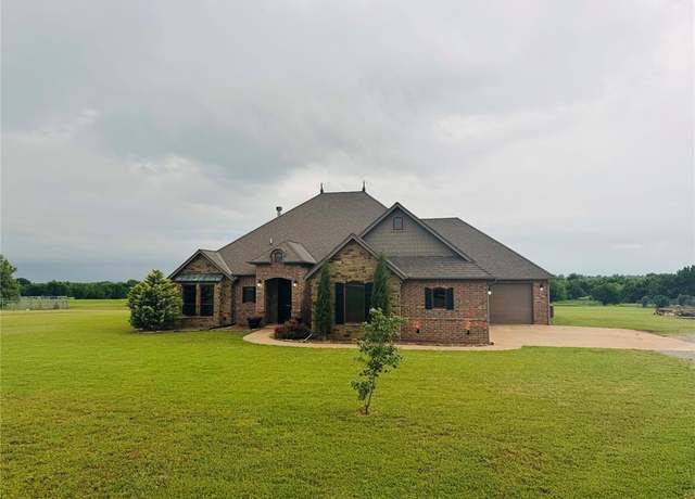 Property at 968 N Arrowhead Rd, Piedmont, OK 73078, 4 beds, 3 baths