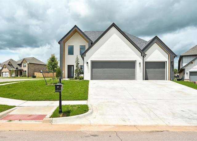 Property at 8101 Jenny Ln, Edmond, OK 73034, 3 beds, 2.5 baths