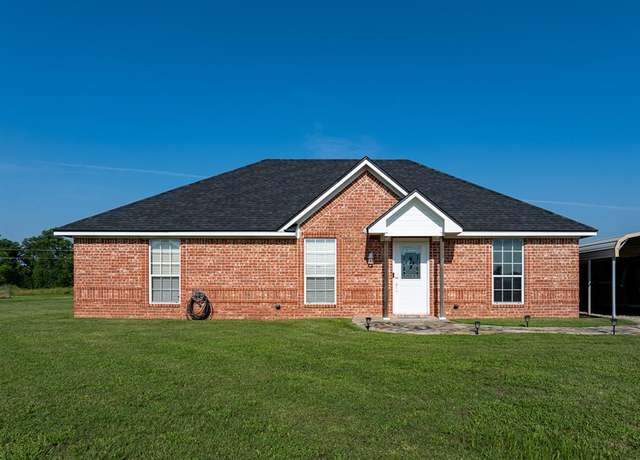 Property at 105 Glenbrook Dr, Calera, OK 74730, 3 beds, 2 baths
