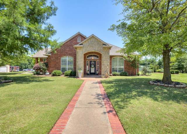Property at 3508 Stratford Pl, Moore, OK 74160, 3 beds, 3 baths