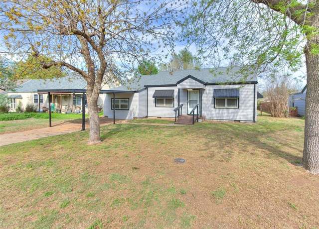 Property at 1105 S 9th St, Kingfisher, OK 73750, 3 beds, 1 bath