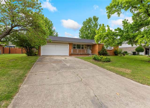Property at 808 W 23rd St, Ada, OK 74820, 3 beds, 2 baths
