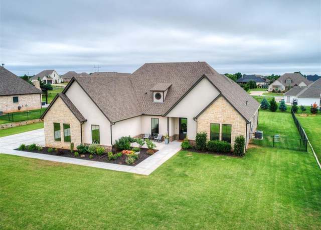 Property at 2090 Ladera Ln, Edmond, OK 73034, 4 beds, 4 baths