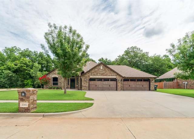 Property at 3301 Wood Valley Rd, Norman, OK 73071, 4 beds, 2 baths