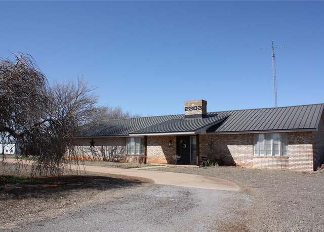 Property at 2303 W Commerce Rd, Clinton, OK 73601, 3 beds, 3 baths