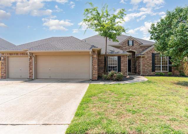 Property at 9208 SW 28th St, Oklahoma City, OK 73128, 4 beds, 2 baths