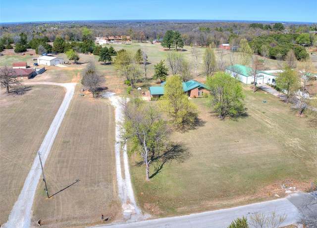 Property at 20201 NE 63rd St, Harrah, OK 73045, 3 beds, 2 baths