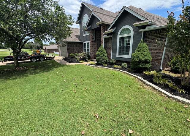 Property at 7900 Double Springs Dr, Oklahoma City, OK 73150, 3 beds, 2.5 baths