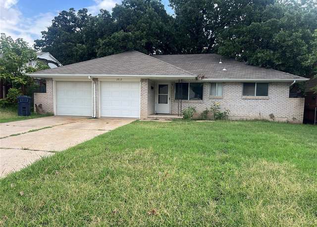 Property at 2812 N Peniel Ave, Oklahoma City, OK 73127, 3 beds, 1.5 baths