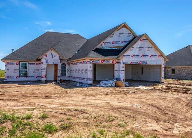 Property at 8634 Rip Way, El Reno, OK 73036, 3 beds, 2.5 baths