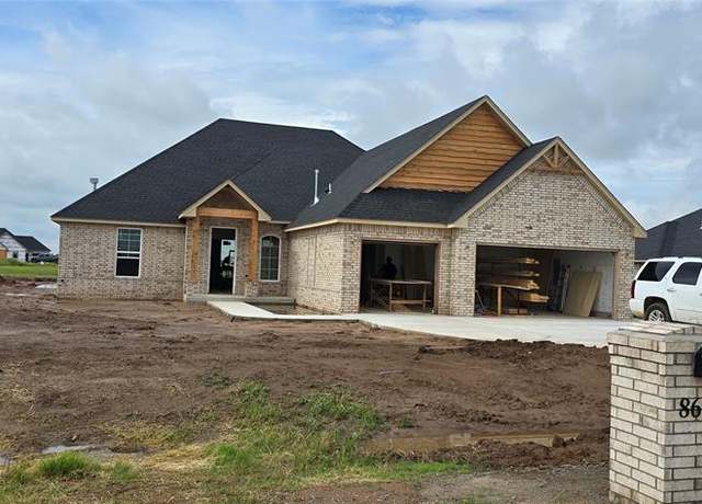 Property at 8634 Rip Way, El Reno, OK 73036, 3 beds, 2.5 baths