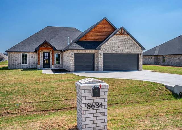 Property at 8634 Rip Way, El Reno, OK 73036, 3 beds, 2.5 baths