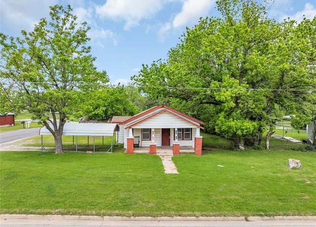 Property at 500 E Smith, Stratford, OK 74872, 2 beds, 1 bath