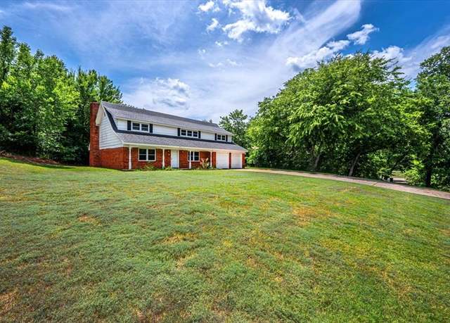 Property at 817 Walnut Creek Rd, Guthrie, OK 73044, 5 beds, 3 baths