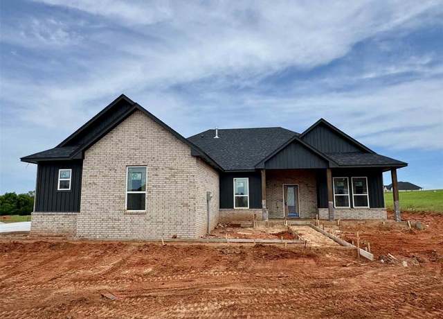 Property at 2436 Canyon Cir, Blanchard, OK 73010, 4 beds, 2.5 baths