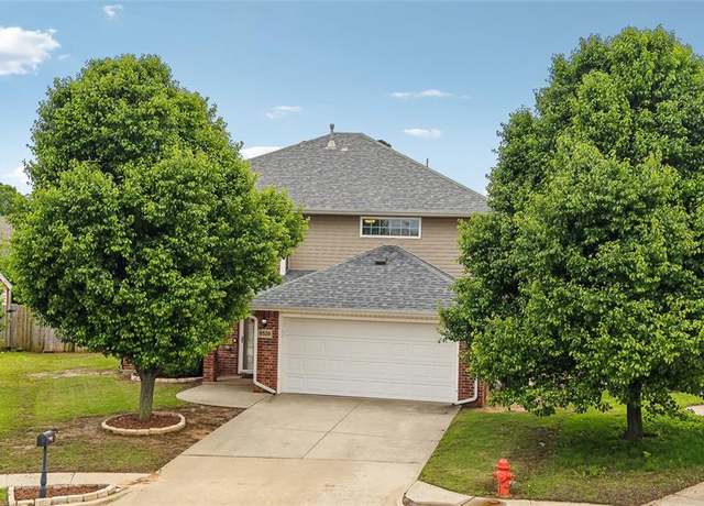 Property at 8520 SW 44th Ct, Oklahoma City, OK 73179, 4 beds, 2.5 baths