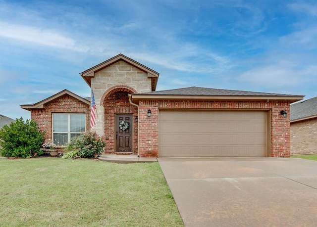 Property at 11316 NW 94th St, Yukon, OK 73099, 3 beds, 2 baths