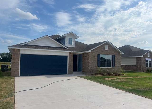 Property at 1220 E Ruger Ln, Mustang, OK 73064, 4 beds, 2 baths