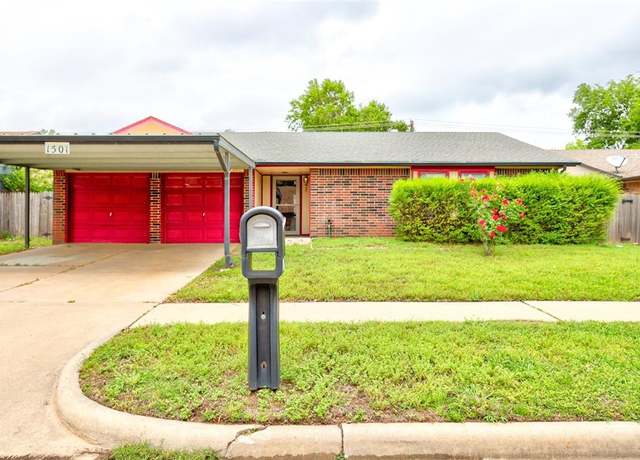 Property at 1501 NE 3rd St, Moore, OK 73160, 3 beds, 2 baths