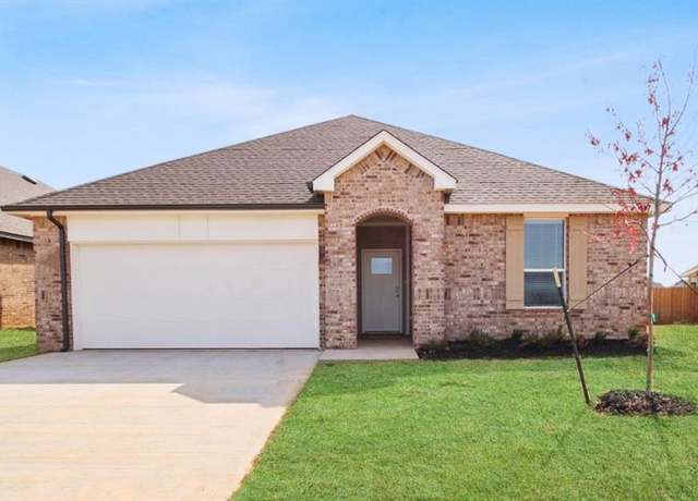 Property at 10232 NW 28th St, Yukon, OK 73099, 4 beds, 2 baths