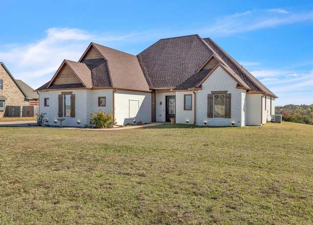 Property at 3682 Winding Ridge Dr, Blanchard, OK 73010, 4 beds, 3.5 baths