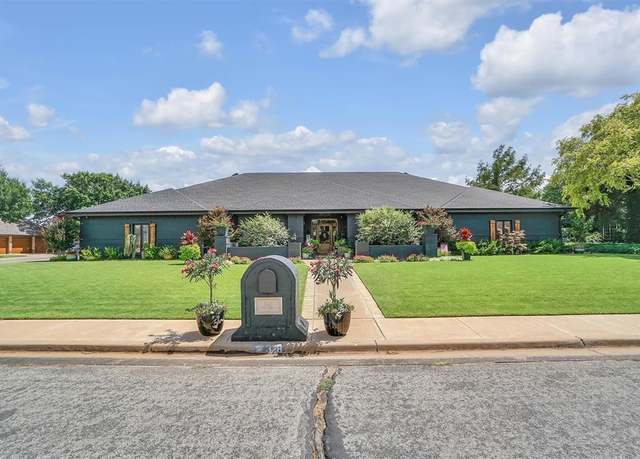 Property at 328 Val Verde St, Altus, OK 73521, 4 beds, 4 baths
