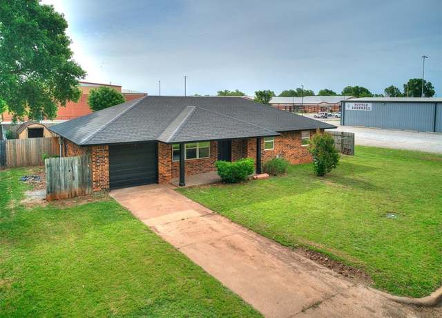 Property at 416 Margaret Dr, Tuttle, OK 73089, 3 beds, 1.5 baths