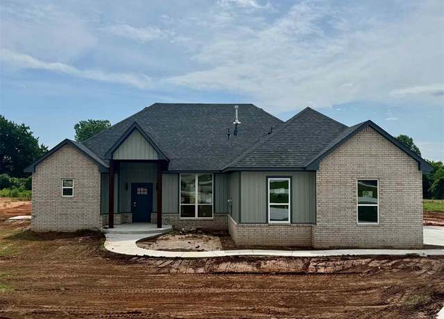 Property at 2447 Raven Cir, Blanchard, OK 73010, 4 beds, 2.5 baths