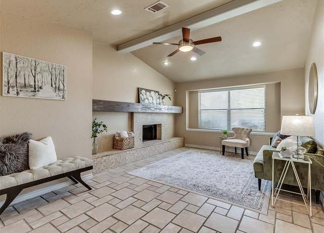 Property at 1001 NE 10th St, Moore, OK 73160, 3 beds, 2 baths