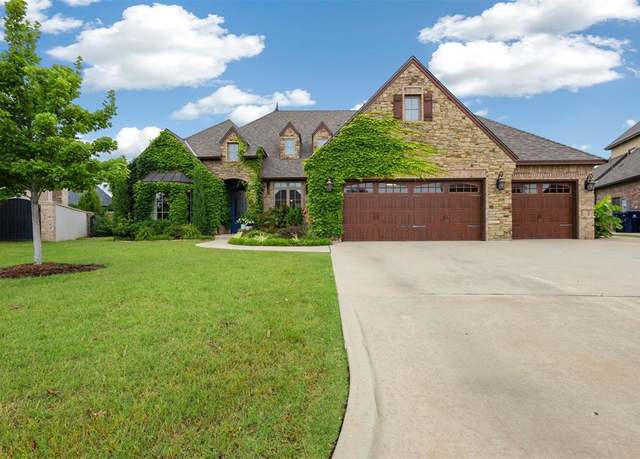 Property at 15712 NW 157th Dr, Edmond, OK 73013, 4 beds, 3 baths