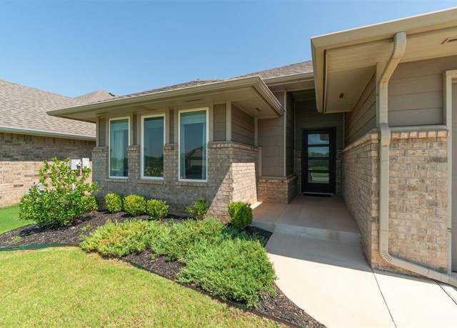 Property at 3433 NW 159th Ter, Edmond, OK 73013, 3 beds, 2 baths