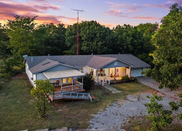 Property at 17530 N County Road 3211, Pauls Valley, OK 73075, 3 beds, 2.5 baths