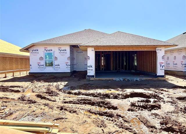 Property at 20652 Brush Creek Blvd, Harrah, OK 73045, 3 beds, 2 baths