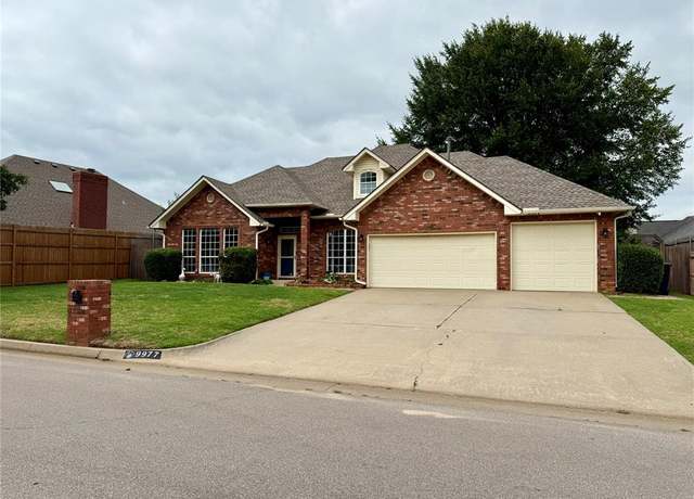 Property at 9977 Birkenhead Ct, Yukon, OK 73099, 4 beds, 3.5 baths