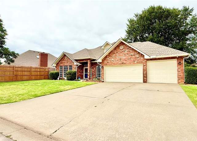 Property at 9977 Birkenhead Ct, Yukon, OK 73099, 4 beds, 3.5 baths