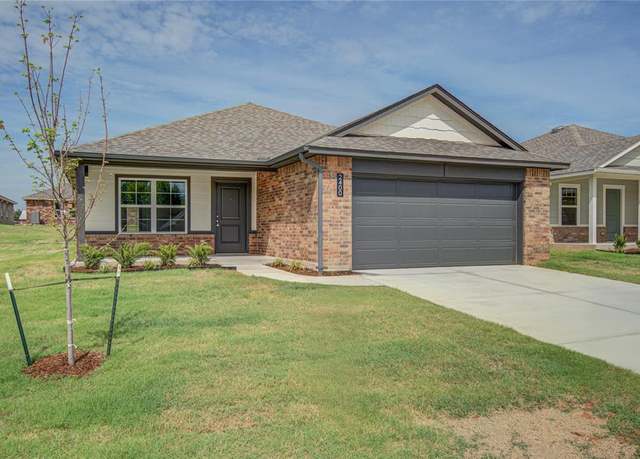 Property at 2400 S 27th Ct, Chickasha, OK 73018, 3 beds, 2 baths