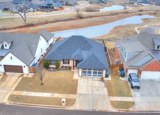 Property at 609 Vintage Dr, Norman, OK 73069, 3 beds, 2 baths