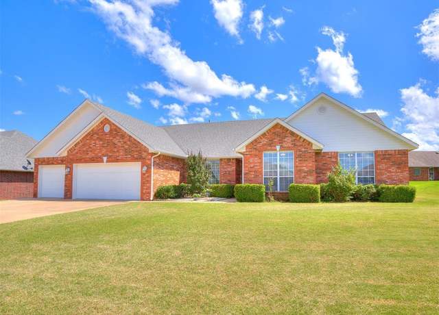 Property at 1405 Cambridge Ct, Shawnee, OK 74804, 3 beds, 2 baths