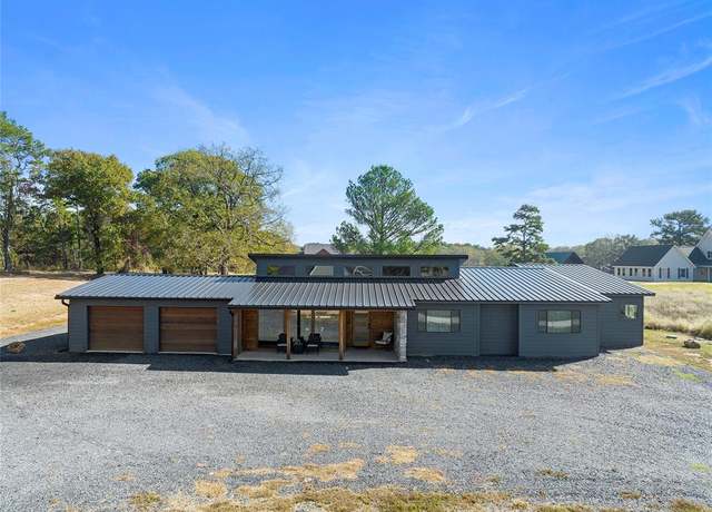 Property at 18 Hickory Springs Trl, Broken Bow, OK 74728, 4 beds, 3 baths