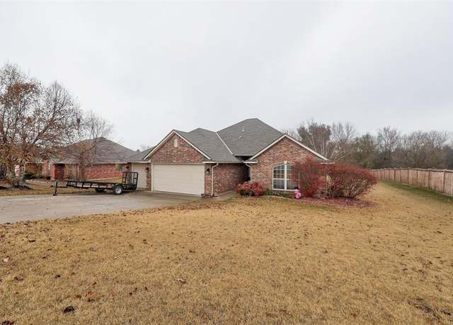 Property at 3784 Kindle Ln, Norman, OK 73072, 4 beds, 2 baths